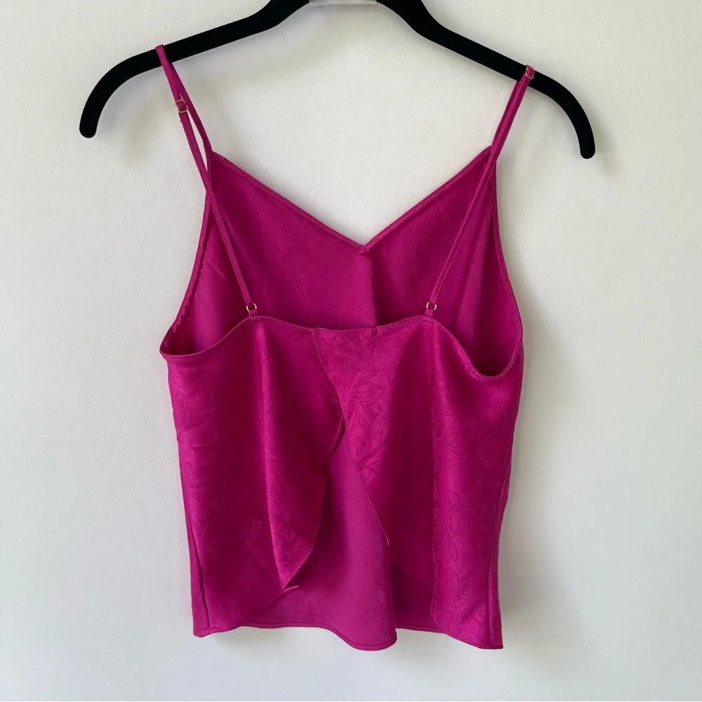 Victoria’s Secret Pink Light Floral Pattern Open Back Pink Fuchsia size small